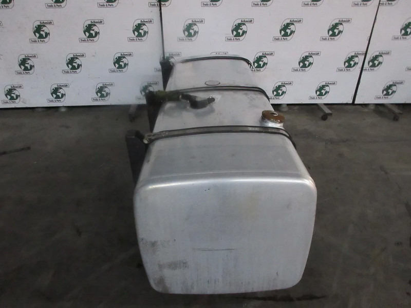 Iveco 41042845 DIESELTANK 760 LITER IVECO HI WAY MODEL 2016 EURO 6 - Топливный бак для Грузовиков: фото 4 Iveco 41042845 DIESELTANK 760 LITER IVECO HI WAY MODEL 2016 EURO 6 - Топливный бак для Грузовиков: фото 4