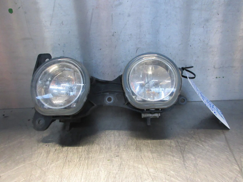 Iveco 504181095//504181096 IVECO HI WAY EURO 6 MODEL 2016 - Противотуманная фара для Грузовиков: фото 5 Iveco 504181095//504181096 IVECO HI WAY EURO 6 MODEL 2016 - Противотуманная фара для Грузовиков: фото 5