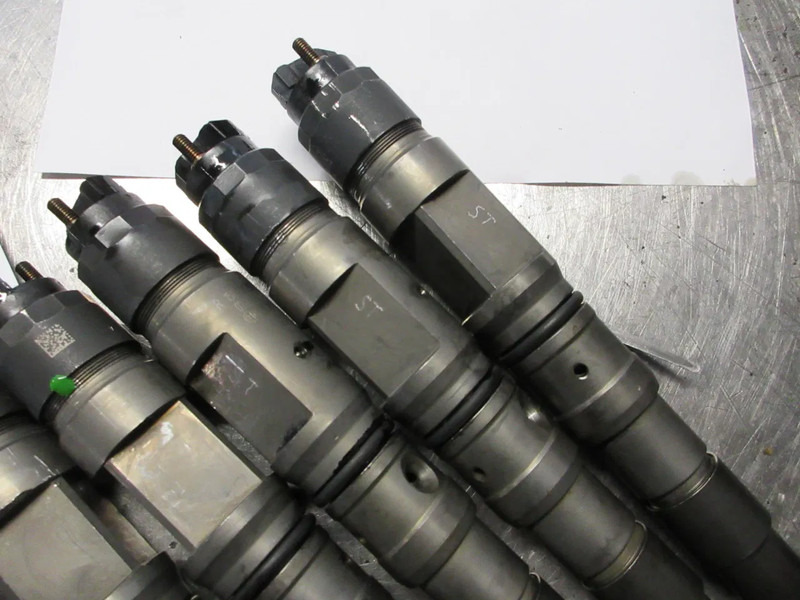 MAN 51.10100-9127 /51 10100-6127 // 51.10100-6079 MAN INJECTORS 6 X OP VOORRAAD MODEL EURO 6 - Топливный фильтр для Грузовиков: фото 3 MAN 51.10100-9127 /51 10100-6127 // 51.10100-6079 MAN INJECTORS 6 X OP VOORRAAD MODEL EURO 6 - Топливный фильтр для Грузовиков: фото 3