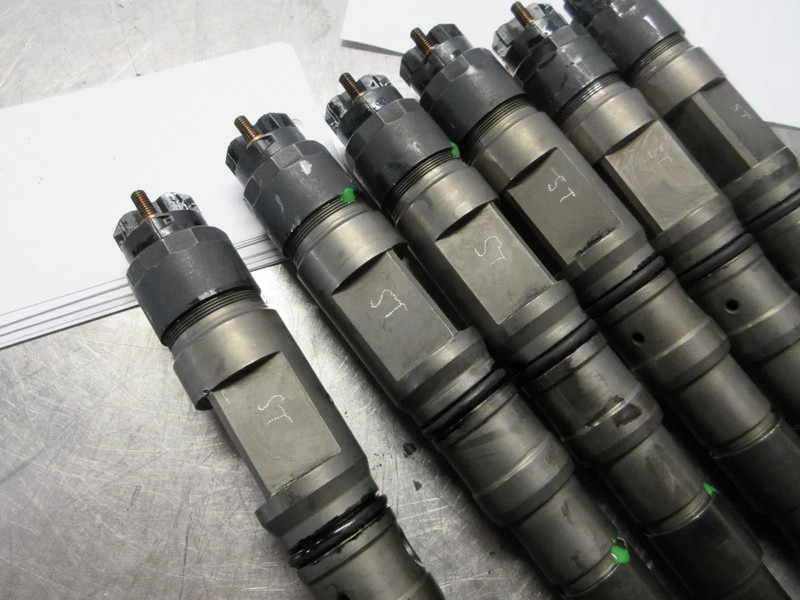 MAN 51.10100-9127 /51 10100-6127 // 51.10100-6079 MAN INJECTORS 6 X OP VOORRAAD MODEL EURO 6 - Топливный фильтр для Грузовиков: фото 2 MAN 51.10100-9127 /51 10100-6127 // 51.10100-6079 MAN INJECTORS 6 X OP VOORRAAD MODEL EURO 6 - Топливный фильтр для Грузовиков: фото 2
