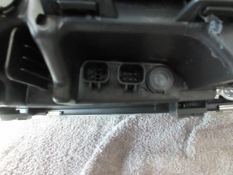 MAN 81.25101-6664//81.25101-6688 81.25101-6504 RECHTS KOPLAMP TGS TGX NIEUWE !! - Передняя фара для Грузовиков: фото 5 MAN 81.25101-6664//81.25101-6688 81.25101-6504 RECHTS KOPLAMP TGS TGX NIEUWE !! - Передняя фара для Грузовиков: фото 5