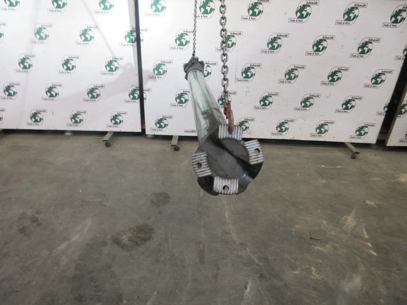 MAN 81.39143-6196 // 81.39143-9196 // 81.39325-6196 // 81.39126-6038 TGX TGS 2021 - Приводный вал для Грузовиков: фото 2 MAN 81.39143-6196 // 81.39143-9196 // 81.39325-6196 // 81.39126-6038 TGX TGS 2021 - Приводный вал для Грузовиков: фото 2