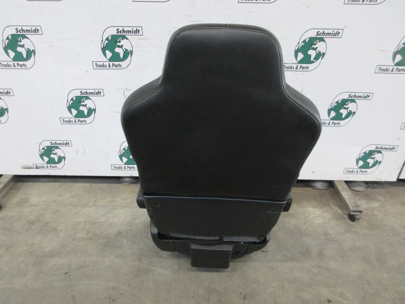 MAN 81.62307-6531//81.62307-6529//81.62307-6562//81.62307-6558 STOELEN SET - Сиденье для Грузовиков: фото 4 MAN 81.62307-6531//81.62307-6529//81.62307-6562//81.62307-6558 STOELEN SET - Сиденье для Грузовиков: фото 4