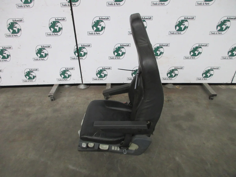 MAN 81.62307-6623//81.62307-662181.62307-6562//81.62307-6558 STOELEN SET - Сиденье для Грузовиков: фото 3 MAN 81.62307-6623//81.62307-662181.62307-6562//81.62307-6558 STOELEN SET - Сиденье для Грузовиков: фото 3