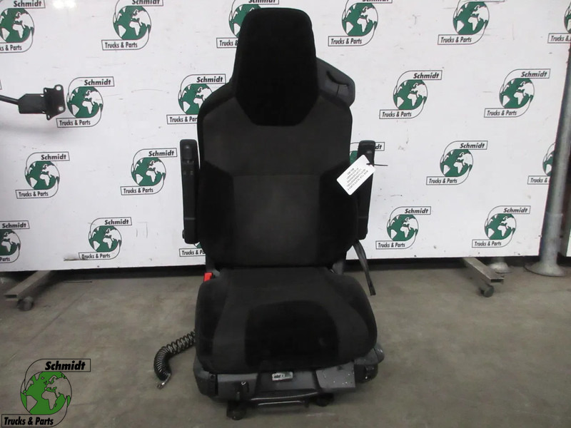 MAN 81.62310-6441 // 81.62310-6436 STOELEN SET MAN TGX 18.470 MODEL 2022 - Сиденье для Грузовиков: фото 1 MAN 81.62310-6441 // 81.62310-6436 STOELEN SET MAN TGX 18.470 MODEL 2022 - Сиденье для Грузовиков: фото 1