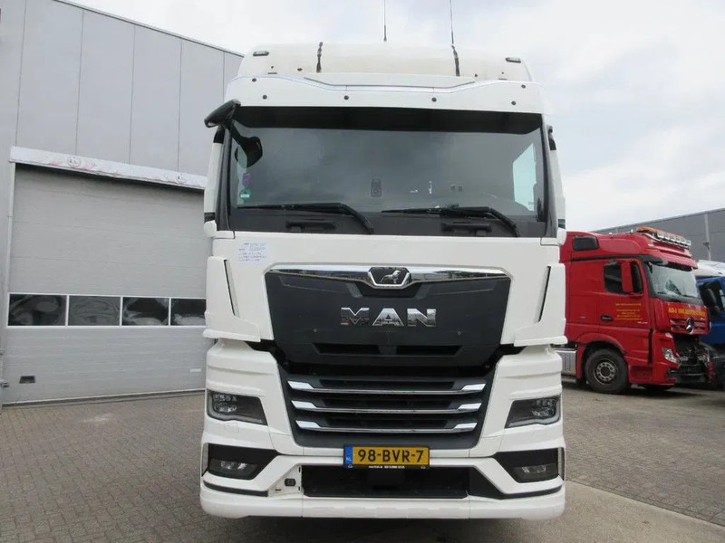 MAN CABINE MAN 18.510 COMPLEET MET STOEL ZO ALS OP DE FOTO'S MODEL 2023 - Кабина и интерьер для Грузовиков: фото 2 MAN CABINE MAN 18.510 COMPLEET MET STOEL ZO ALS OP DE FOTO'S MODEL 2023 - Кабина и интерьер для Грузовиков: фото 2