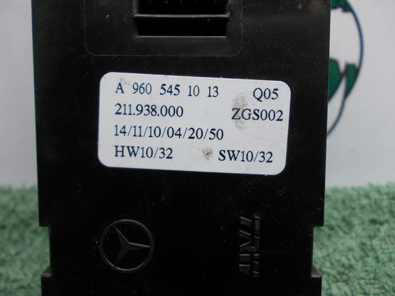 Mercedes-Benz A 960 545 10 13 RAAMMODULEN MERCEDES BENZ 1842 EURO 6 - Электрическая система для Грузовиков: фото 4 Mercedes-Benz A 960 545 10 13 RAAMMODULEN MERCEDES BENZ 1842 EURO 6 - Электрическая система для Грузовиков: фото 4