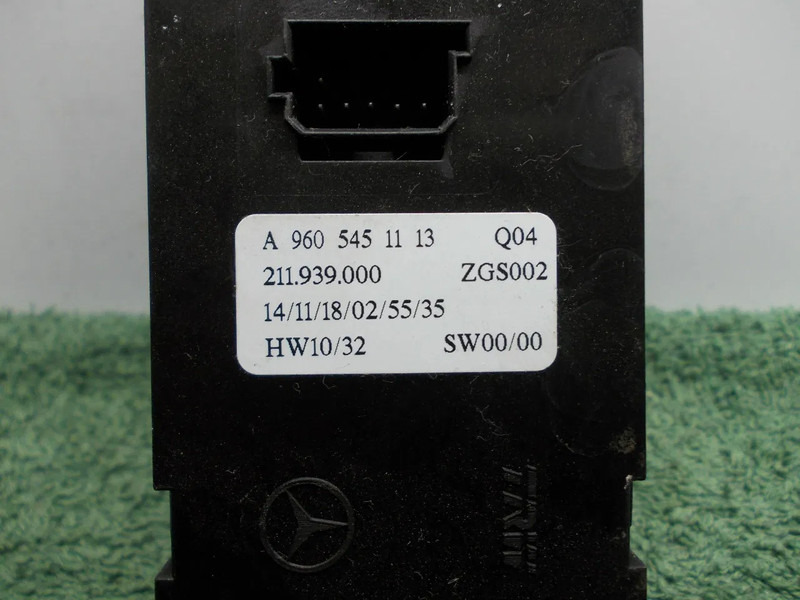 Mercedes-Benz A 960 545 11 13 RAAMMODULEN MERCEDES BENZ 1842 EURO 6 - Электрическая система для Грузовиков: фото 3 Mercedes-Benz A 960 545 11 13 RAAMMODULEN MERCEDES BENZ 1842 EURO 6 - Электрическая система для Грузовиков: фото 3