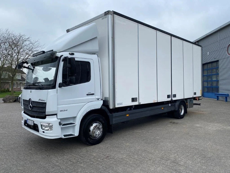 Mercedes-Benz ATEGO 1624 / AUTOMATIC / CLOSED BOX / SIDE DOORS / AIRCO / LWDS / FCW / EURO-6 / 2016 - Грузовик с закрытым кузовом: фото 1 Mercedes-Benz ATEGO 1624 / AUTOMATIC / CLOSED BOX / SIDE DOORS / AIRCO / LWDS / FCW / EURO-6 / 2016 - Грузовик с закрытым кузовом: фото 1