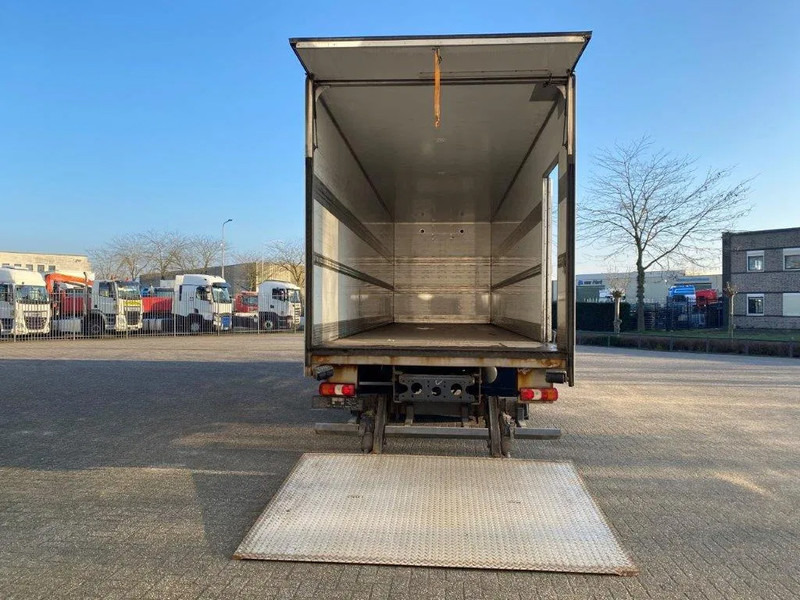 Mercedes-Benz Antos 2533 / LIFT AXLE / HEATED CLOSED BOX / PLATFORM 2000 KG / ONLY:506959 KM / SIDE DOOR / AUTOMATIC / EURO-6 / 2019 - Грузовик с закрытым кузовом: фото 5 Mercedes-Benz Antos 2533 / LIFT AXLE / HEATED CLOSED BOX / PLATFORM 2000 KG / ONLY:506959 KM / SIDE DOOR / AUTOMATIC / EURO-6 / 2019 - Грузовик с закрытым кузовом: фото 5