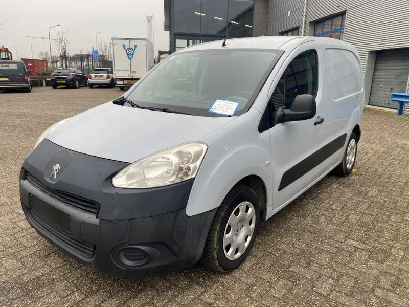 Peugeot Partner 1.6 HDI / TUV:22-11-2025 / AIRCO / CLOSED BOX / MANUAL / EURO-5 / 2013 - Легковой фургон: фото 1 Peugeot Partner 1.6 HDI / TUV:22-11-2025 / AIRCO / CLOSED BOX / MANUAL / EURO-5 / 2013 - Легковой фургон: фото 1
