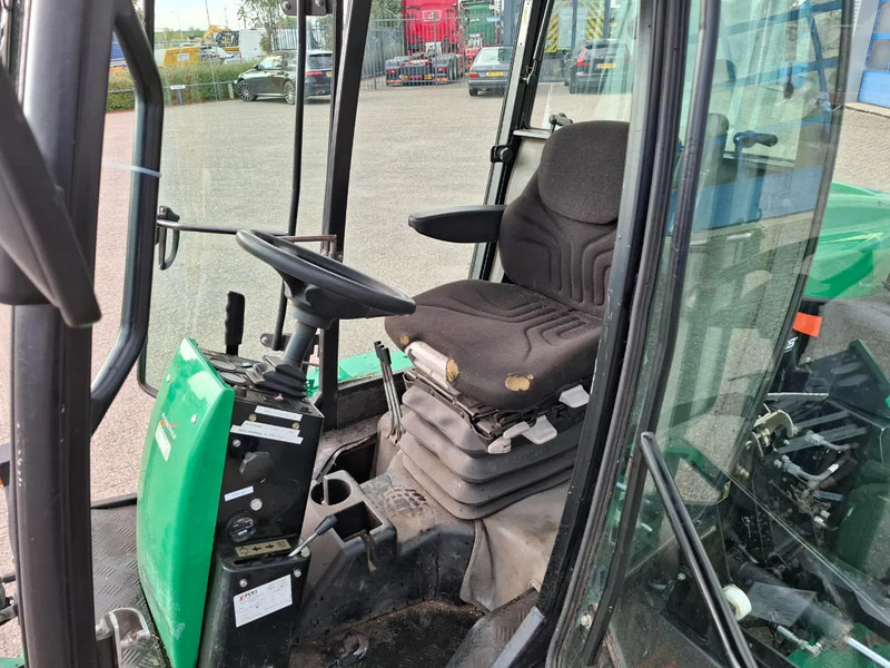 Газонокосилка Ransomes HR6010 / 6719 HOURS / 4 WHEEL DRIVE / HYDROSTATIC / 60 HP / AIRCO / CLOSED CABIN / 2008 /: фото 16 Газонокосилка Ransomes HR6010 / 6719 HOURS / 4 WHEEL DRIVE / HYDROSTATIC / 60 HP / AIRCO / CLOSED CABIN / 2008 /: фото 16