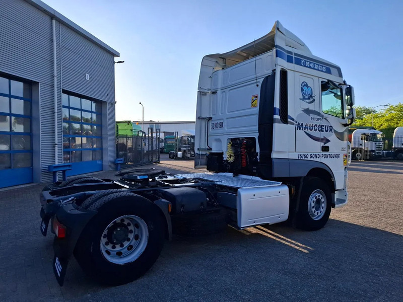 DAF XF106-460 / INTARDER / DEB / MANUAL / AIRCO / CLEAN TRUCK / EURO-6 / 2014 - Тягач: фото 5 DAF XF106-460 / INTARDER / DEB / MANUAL / AIRCO / CLEAN TRUCK / EURO-6 / 2014 - Тягач: фото 5