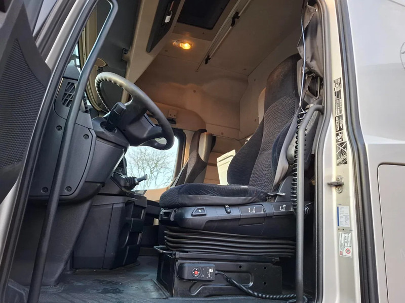 Тягач Mercedes-Benz Actros 1842 / NL TRUCK / MEGA / TUV:12-02-2026 / GIGASPACE / ONLY:526303 KM / SMART TACHO / AUTOMATIC / EURO-6 / 2012: фото 11 Тягач Mercedes-Benz Actros 1842 / NL TRUCK / MEGA / TUV:12-02-2026 / GIGASPACE / ONLY:526303 KM / SMART TACHO / AUTOMATIC / EURO-6 / 2012: фото 11