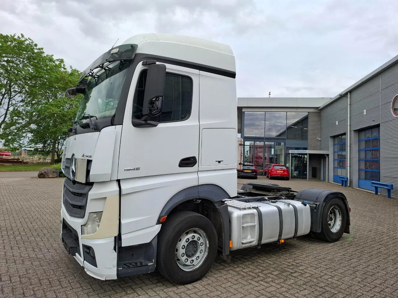 Mercedes-Benz Actros 1945 / DOUBLE TANK / ONLY:508736 KM / 2XBED / FRIDGE / AUTOMATIC / EURO-6 / 2015 - Тягач: фото 1 Mercedes-Benz Actros 1945 / DOUBLE TANK / ONLY:508736 KM / 2XBED / FRIDGE / AUTOMATIC / EURO-6 / 2015 - Тягач: фото 1