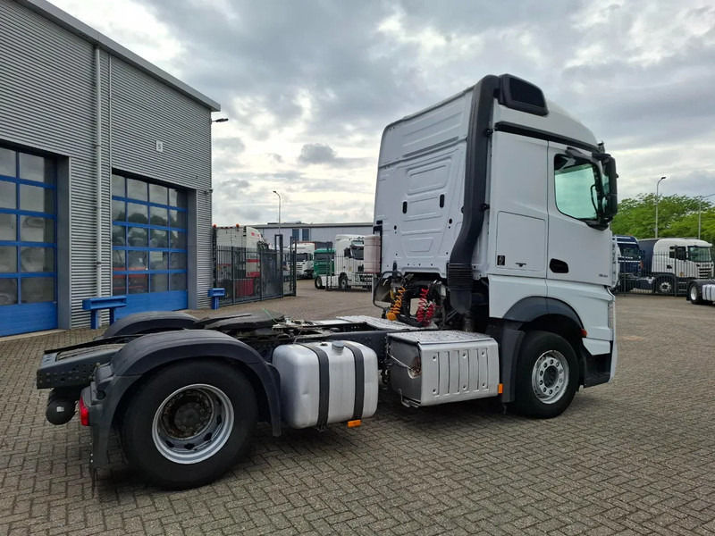 Mercedes-Benz Actros 1945 / DOUBLE TANK / ONLY:508736 KM / 2XBED / FRIDGE / AUTOMATIC / EURO-6 / 2015 - Тягач: фото 5 Mercedes-Benz Actros 1945 / DOUBLE TANK / ONLY:508736 KM / 2XBED / FRIDGE / AUTOMATIC / EURO-6 / 2015 - Тягач: фото 5