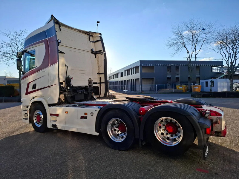 Scania NGS S650 V8 / BOOGIE / RETARDER / 633398KM / 9 TON FRONT AXLE / FULL-AIR / INLINER / LEATHER / ALCOA / NAVI / FRIDGE / EURO-6 / - Тягач: фото 3 Scania NGS S650 V8 / BOOGIE / RETARDER / 633398KM / 9 TON FRONT AXLE / FULL-AIR / INLINER / LEATHER / ALCOA / NAVI / FRIDGE / EURO-6 / - Тягач: фото 3