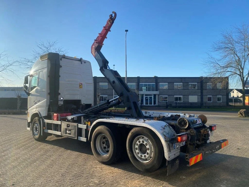 Volvo FH4-460 / VEB / I-PARKCOOL / 9000KG FRONT AXLE / DALBY HOOK 14250KG / AUTOMATIC / EURO-6 / 2015 - Крюковой мультилифт: фото 3 Volvo FH4-460 / VEB / I-PARKCOOL / 9000KG FRONT AXLE / DALBY HOOK 14250KG / AUTOMATIC / EURO-6 / 2015 - Крюковой мультилифт: фото 3