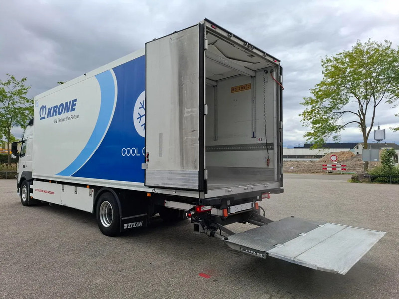 Volvo FM11-330 / VEB / LWDS / ONLY:442862 KM / CARRIER SUPRA 1250 / DOPPELSTOCK / PLATFORM 2TON / DATALOG / FULL-AIR / TOP CONDITION / - Изотермический грузовик: фото 3 Volvo FM11-330 / VEB / LWDS / ONLY:442862 KM / CARRIER SUPRA 1250 / DOPPELSTOCK / PLATFORM 2TON / DATALOG / FULL-AIR / TOP CONDITION / - Изотермический грузовик: фото 3