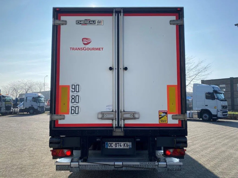 Volvo FM4-420 / COMPLETE COOL+FREEZE COMBI / CHEREAU / THROUGH-LOADING SYSTEM / 2XPLATFORM DHOLLANDIA / FREEZING LOCK / AUTOMATIC / EU - Рефрижератор: фото 4 Volvo FM4-420 / COMPLETE COOL+FREEZE COMBI / CHEREAU / THROUGH-LOADING SYSTEM / 2XPLATFORM DHOLLANDIA / FREEZING LOCK / AUTOMATIC / EU - Рефрижератор: фото 4