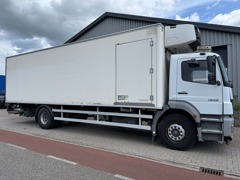Mercedes-Benz Axor 1928, Chereau, Carrier 850 Easy Cold, Taillift - Рефрижератор: фото 2 Mercedes-Benz Axor 1928, Chereau, Carrier 850 Easy Cold, Taillift - Рефрижератор: фото 2