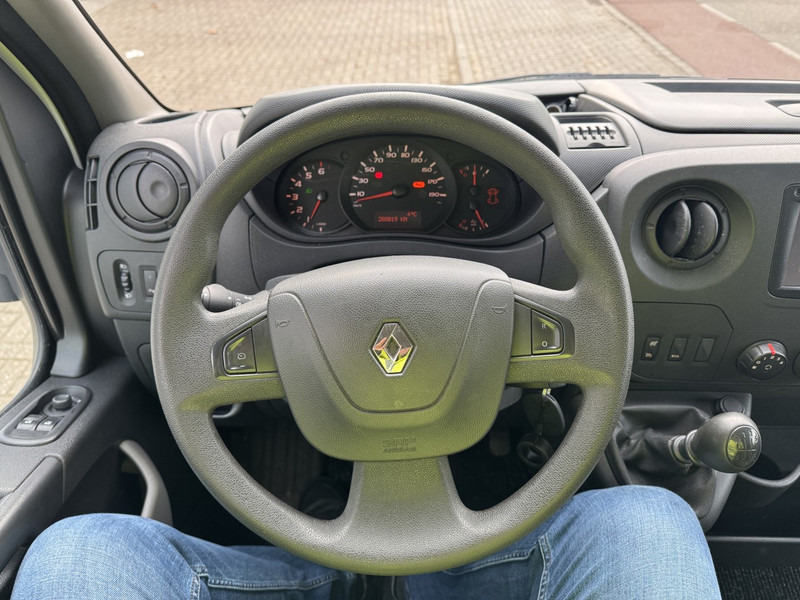 Фото интерьера 3: Renault Master  L2/H2, 130 Pk, EURO6, Manual Gearbox в лизинг Renault Master  L2/H2, 130 Pk, EURO6, Manual Gearbox