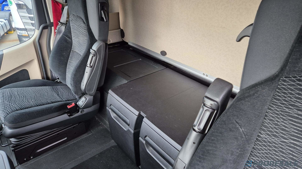 MERCEDES-BENZ ACTROS 1845 LS BIG SPACE EURO 6 - Тягач: фото 5 MERCEDES-BENZ ACTROS 1845 LS BIG SPACE EURO 6 - Тягач: фото 5