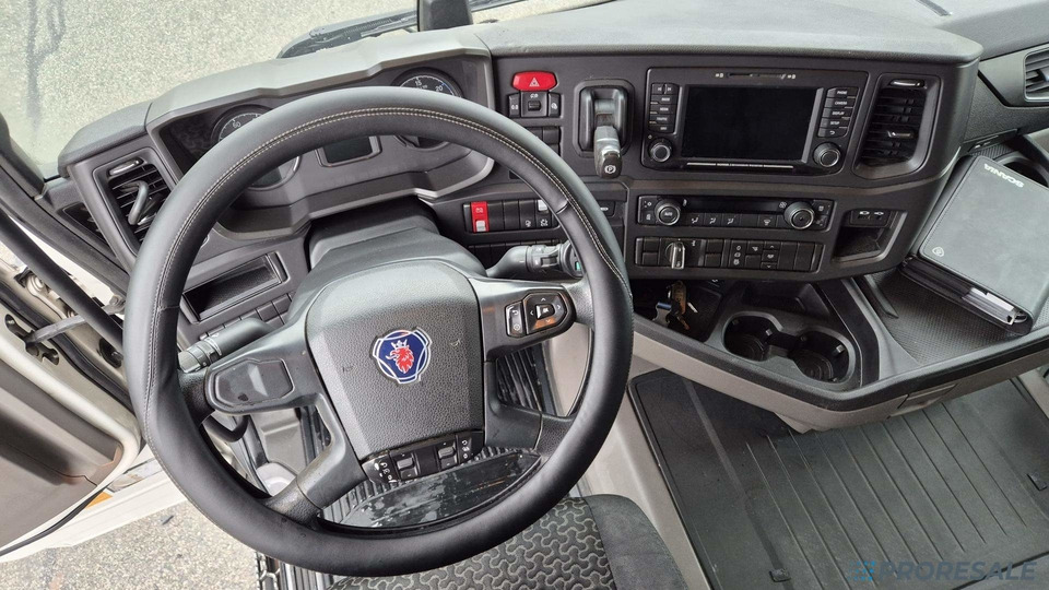 SCANIA R450 N323 NGS TOP LINE EURO 6 - Тягач: фото 4 SCANIA R450 N323 NGS TOP LINE EURO 6 - Тягач: фото 4