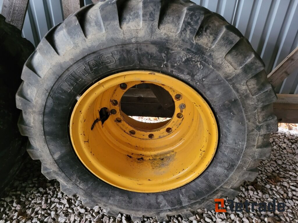 8 st däck på fälg till Volvo Grävmaskin 10,00-20 - Колесо для Экскаваторов: фото 3 8 st däck på fälg till Volvo Grävmaskin 10,00-20 - Колесо для Экскаваторов: фото 3