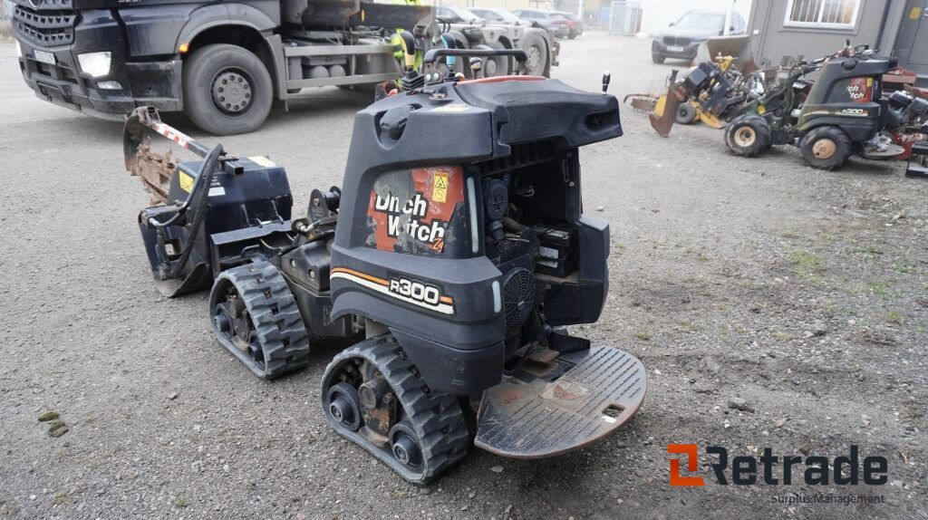 Ditch Witch Zhan R300 5 Redskap - Строительное оборудование: фото 4 Ditch Witch Zhan R300 5 Redskap - Строительное оборудование: фото 4