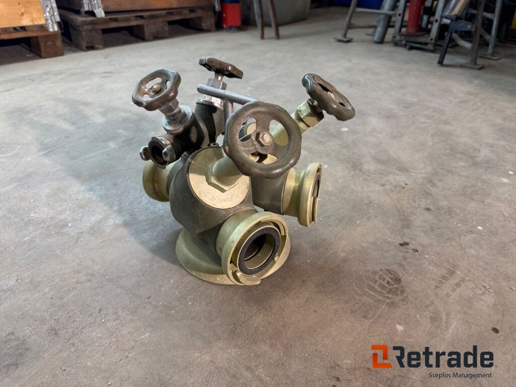 Fördelare för brandslang - Инструмент/ Оборудование: фото 1 Fördelare för brandslang - Инструмент/ Оборудование: фото 1