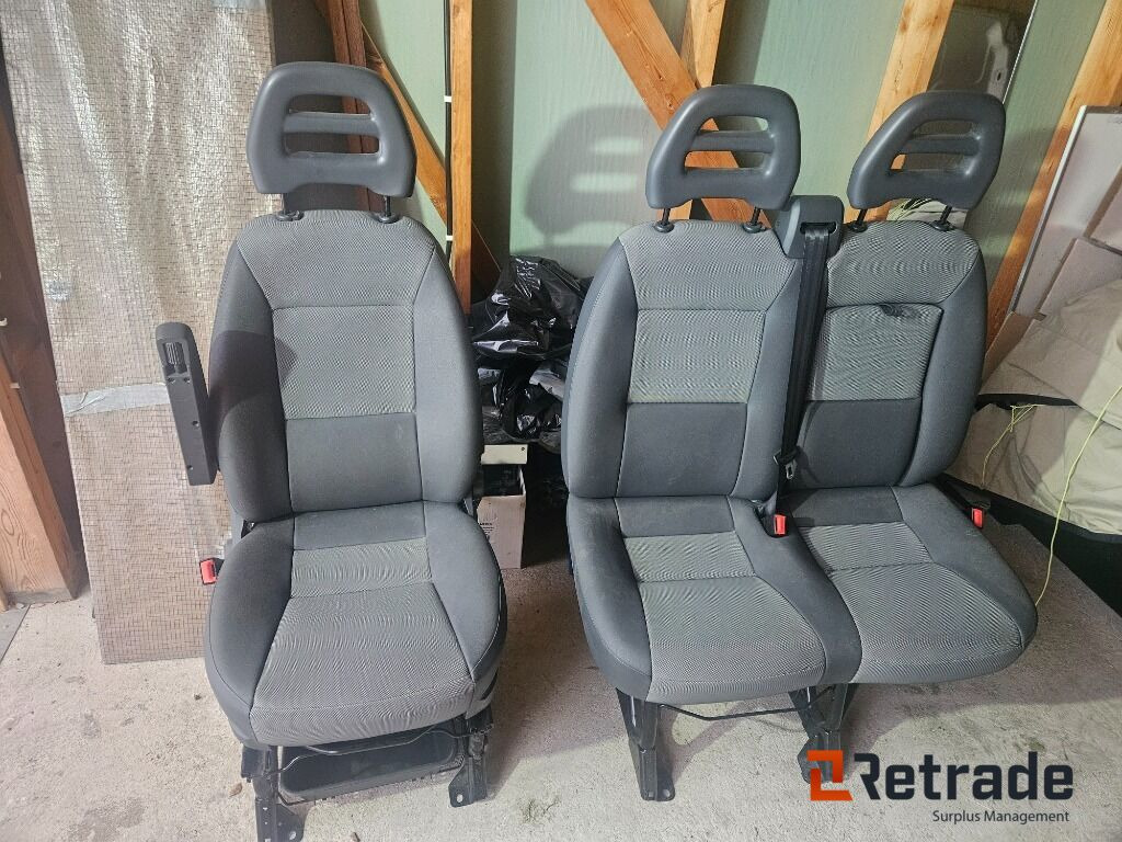 Framstolar Peugeot Boxer - Легковой автомобиль: фото 1 Framstolar Peugeot Boxer - Легковой автомобиль: фото 1