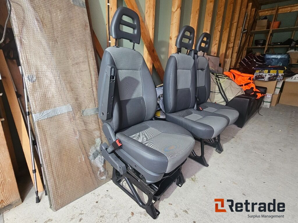 Framstolar Peugeot Boxer - Легковой автомобиль: фото 2 Framstolar Peugeot Boxer - Легковой автомобиль: фото 2