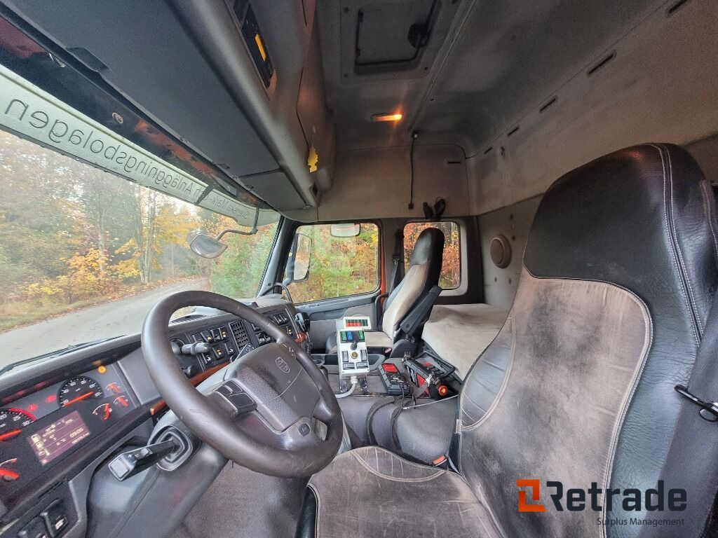 Lastväxlare plogutrustad med underbett Volvo FM 12 , Full parabel - Крюковой мультилифт, Автоманипулятор: фото 5 Lastväxlare plogutrustad med underbett Volvo FM 12 , Full parabel - Крюковой мультилифт, Автоманипулятор: фото 5