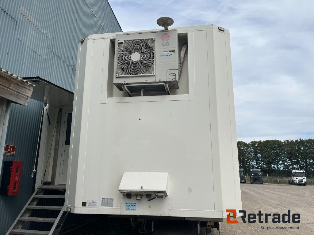 Trailer HMK S 43014 - MST 14/2 Expandable klinik trailer - Полуприцеп, Коммунальная/ Специальная техника: фото 3 Trailer HMK S 43014 - MST 14/2 Expandable klinik trailer - Полуприцеп, Коммунальная/ Специальная техника: фото 3