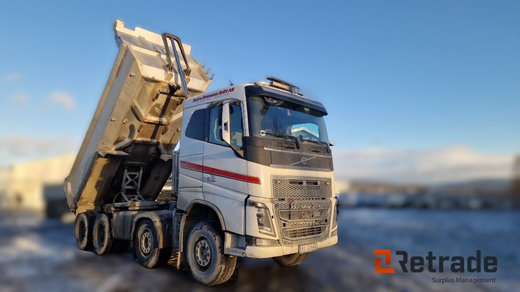Robust og klar tippbil – Volvo FH16 650 8x4 med tipp og hengeropplegg - Самосвал: фото 4 Robust og klar tippbil – Volvo FH16 650 8x4 med tipp og hengeropplegg - Самосвал: фото 4