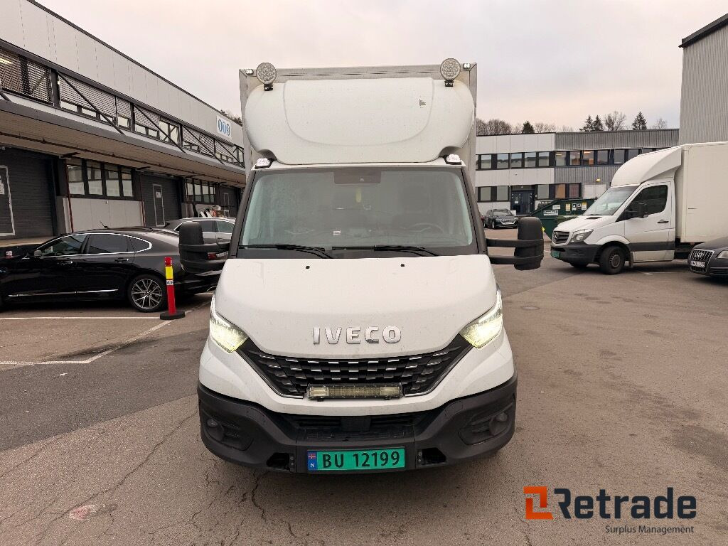 Skapbil IVECO 35S16 (parkert i Oslo) - Фургон с закрытым кузовом: фото 2 Skapbil IVECO 35S16 (parkert i Oslo) - Фургон с закрытым кузовом: фото 2