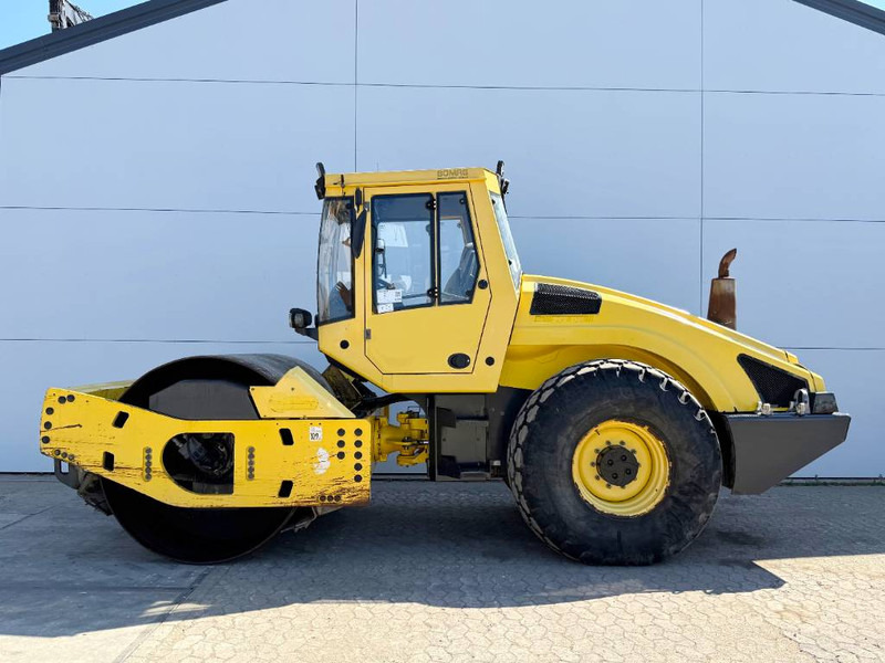 Bomag BW213DH-4 - Evib/BVC / German Machine - Каток: фото 1 Bomag BW213DH-4 - Evib/BVC / German Machine - Каток: фото 1
