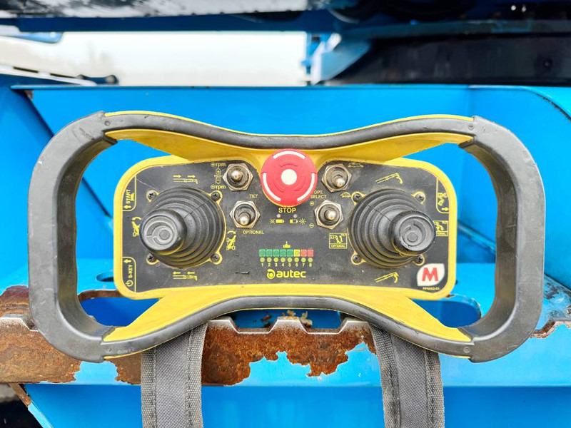 Телескопический погрузчик MAGNI RTH5.21 - Remote Control / 4 Wheel Steering: фото 16