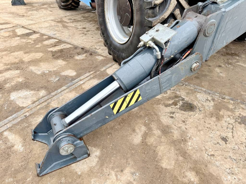 Телескопический погрузчик MAGNI RTH5.21 - Remote Control / 4 Wheel Steering: фото 13