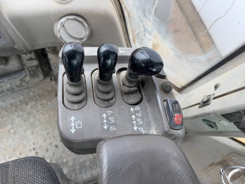 Колёсный погрузчик Volvo L120G - 3rd Function / Quick Coupler / Auto Lube: фото 10