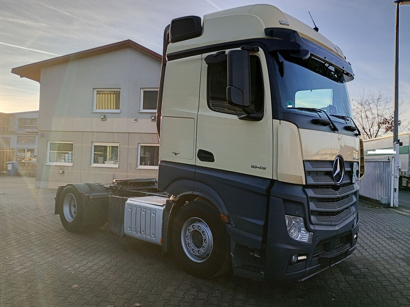Mercedes-Benz Actros 1845 - Тягач: фото 2 Mercedes-Benz Actros 1845 - Тягач: фото 2
