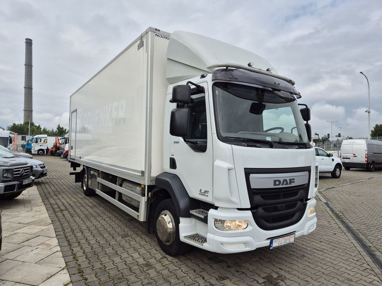 DAF LF 250 FA / 3 Seats / Works Great - Грузовик с закрытым кузовом: фото 4 DAF LF 250 FA / 3 Seats / Works Great - Грузовик с закрытым кузовом: фото 4