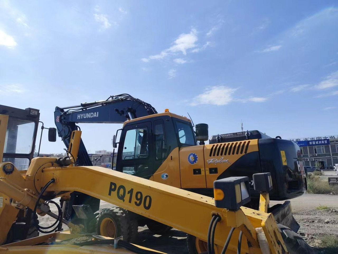 Колёсный экскаватор Hyundai R210-7: фото 17