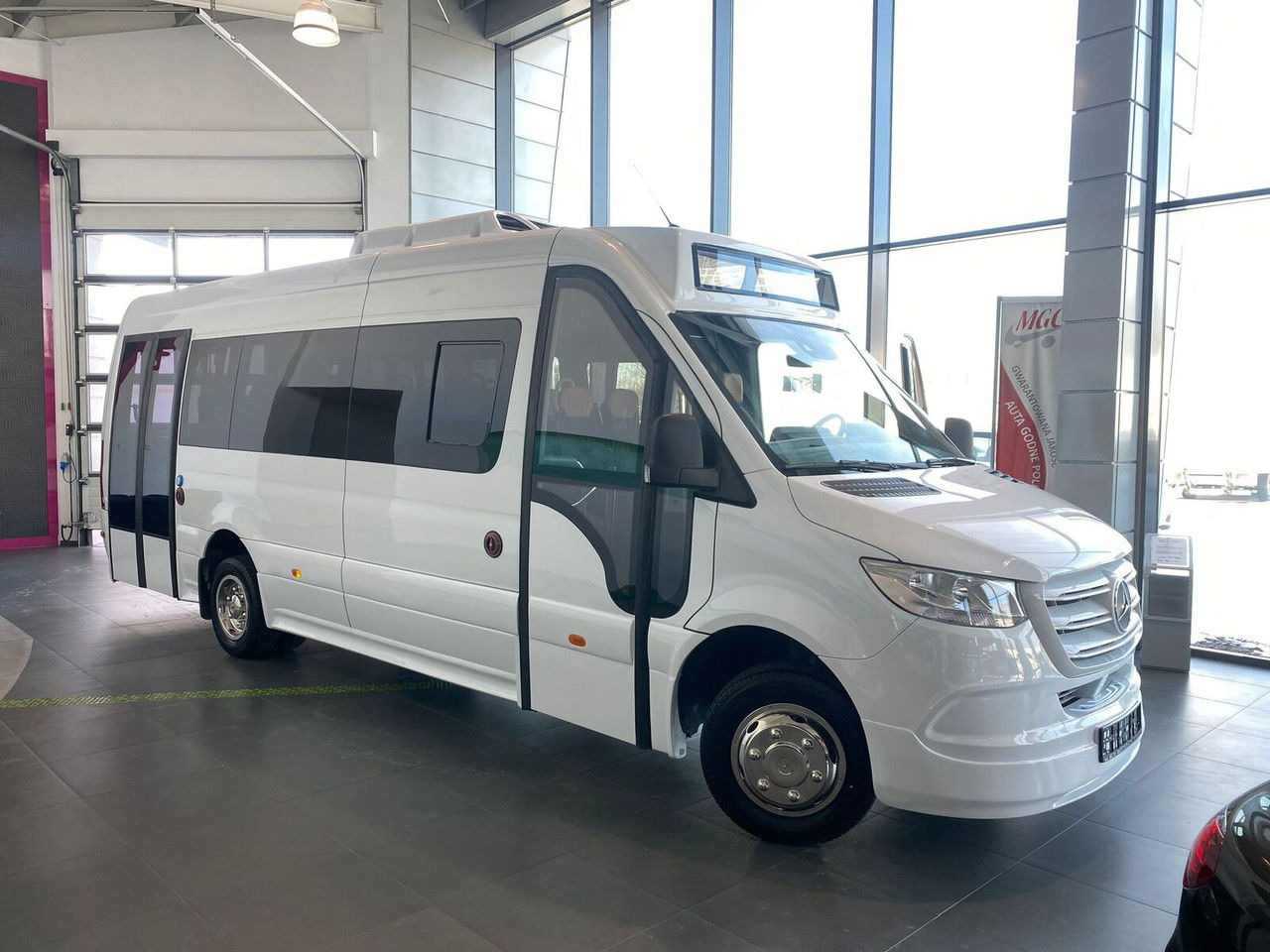 Mercedes-Benz Sprinter 517 - Микроавтобус, Пассажирский фургон: фото 5 Mercedes-Benz Sprinter 517 - Микроавтобус, Пассажирский фургон: фото 5