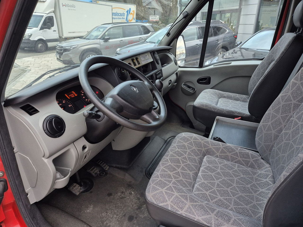 Renault Master 2.5 DCi / Only 25TKM / Like NEW / WE Have 3 THE Same  в лизинг Renault Master 2.5 DCi / Only 25TKM / Like NEW / WE Have 3 THE Same: фото 12