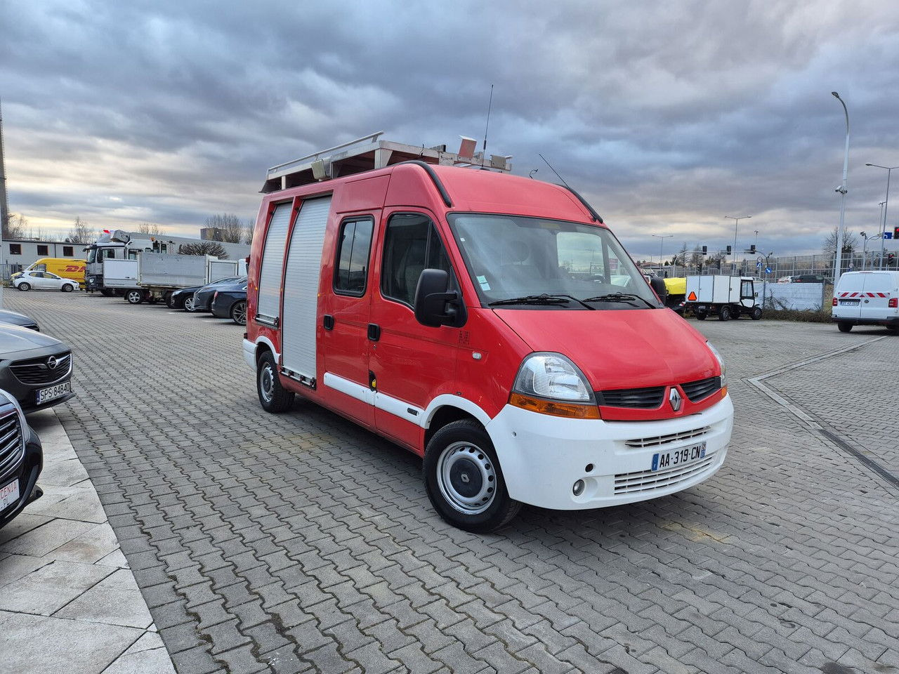 Renault Master 2.5 DCi / Only 25TKM / Like NEW / WE Have 3 THE Same - Пожарная машина: фото 5 Renault Master 2.5 DCi / Only 25TKM / Like NEW / WE Have 3 THE Same - Пожарная машина: фото 5