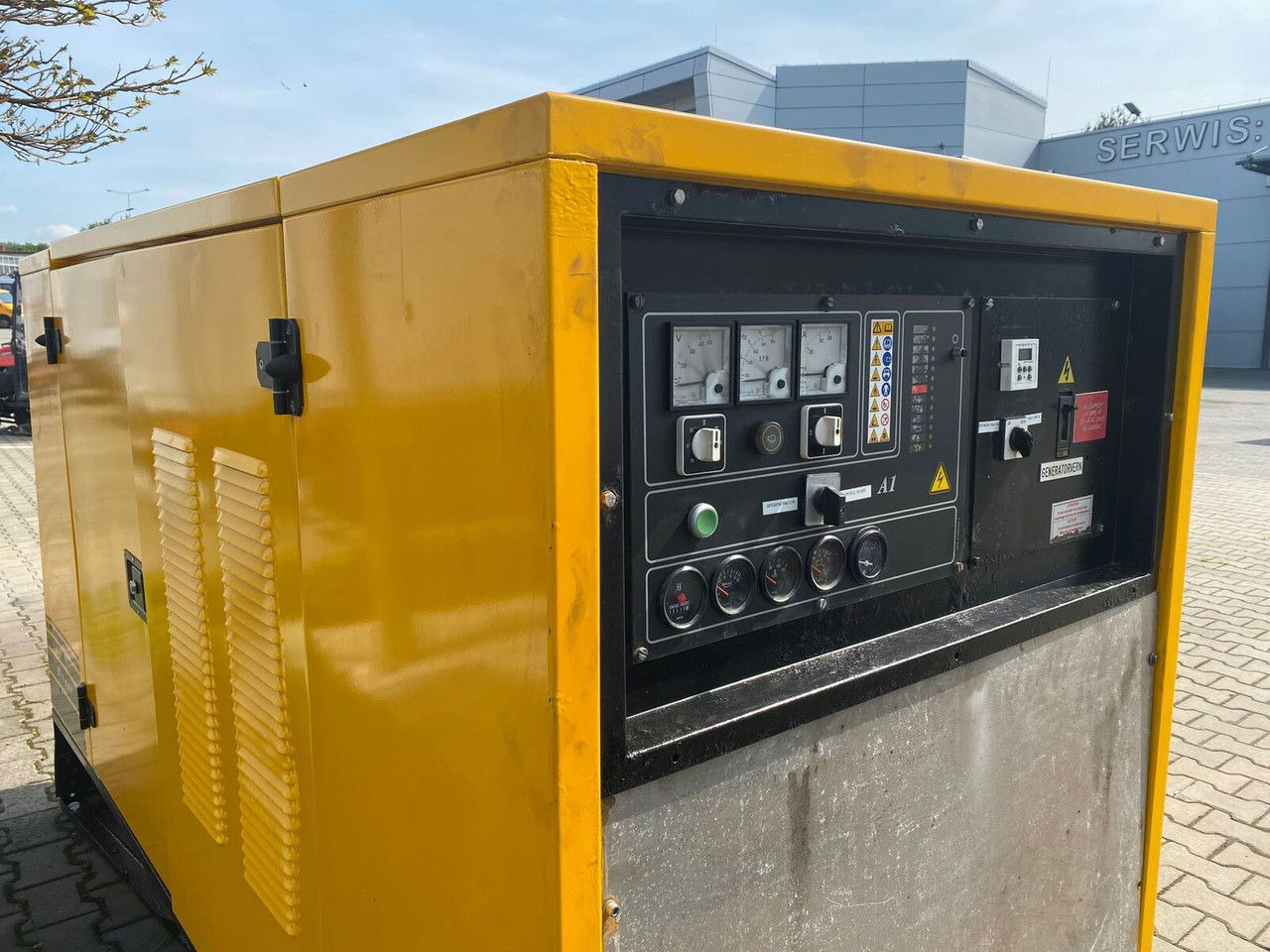 SDMO NS 60 W M, Silent generator 60kVA, 48KW NS 60 W M, Silent generator 60kVA, 48KW - Электрогенератор: фото 1 SDMO NS 60 W M, Silent generator 60kVA, 48KW NS 60 W M, Silent generator 60kVA, 48KW - Электрогенератор: фото 1