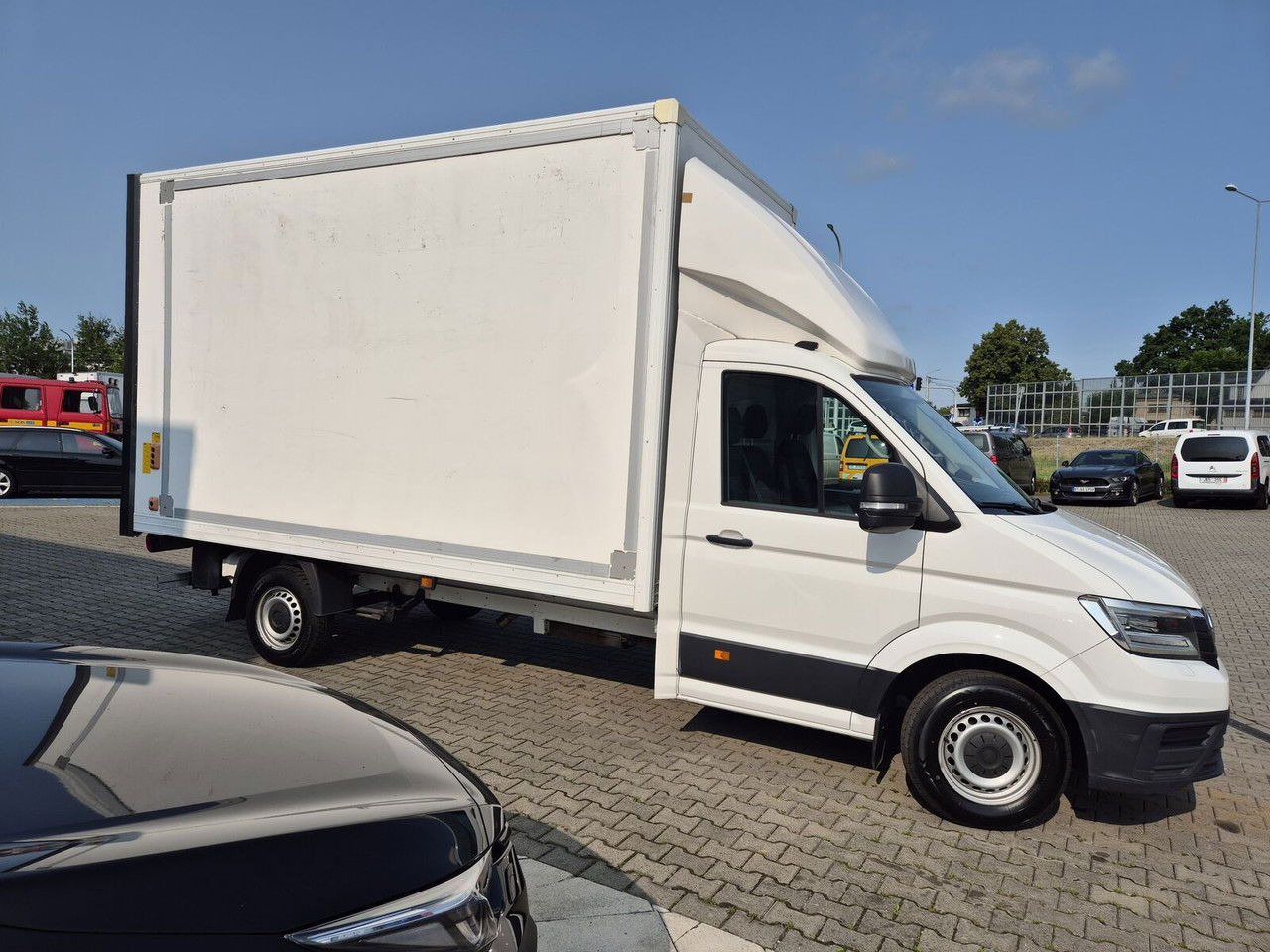 Volkswagen Crafter 2.0 TDI 177HP / High Container / Lift 750KG / Super Cond - Фургон с закрытым кузовом: фото 1 Volkswagen Crafter 2.0 TDI 177HP / High Container / Lift 750KG / Super Cond - Фургон с закрытым кузовом: фото 1