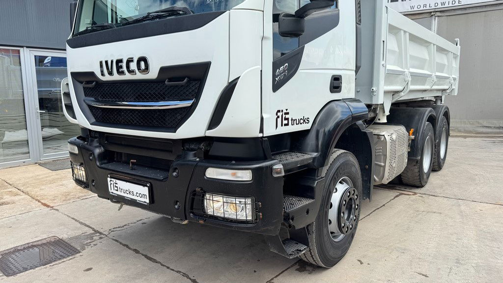 Iveco Trakker AD260 X46 Z 6x4 bordmatic tipper - Самосвал: фото 2 Iveco Trakker AD260 X46 Z 6x4 bordmatic tipper - Самосвал: фото 2